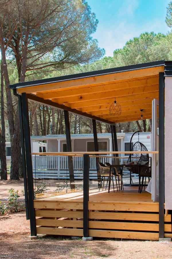 Lux Camp - Mobile Homes In Bi Village Fažana Εξωτερικό φωτογραφία
