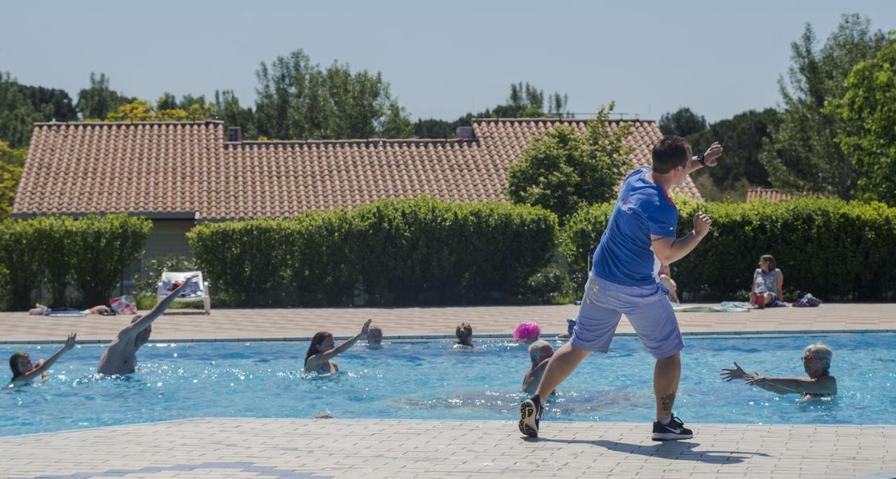 Lux Camp - Mobile Homes In Bi Village Fažana Εξωτερικό φωτογραφία