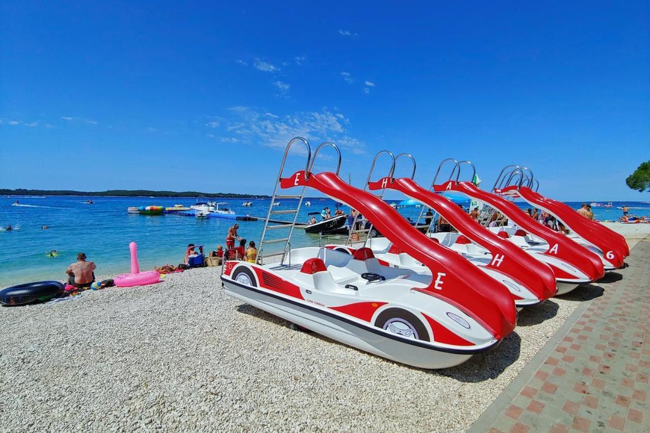 Lux Camp - Mobile Homes In Bi Village Fažana Εξωτερικό φωτογραφία