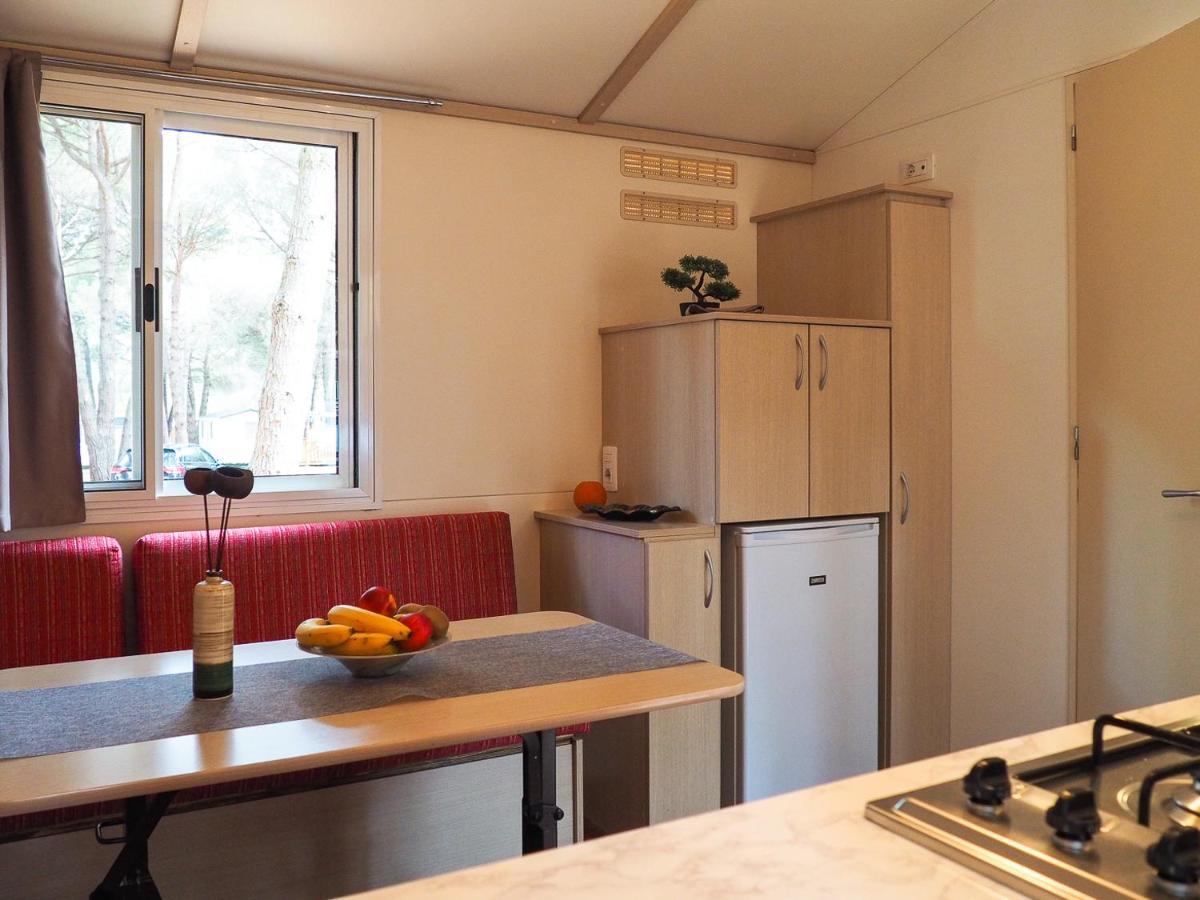 Lux Camp - Mobile Homes In Bi Village Fažana Εξωτερικό φωτογραφία