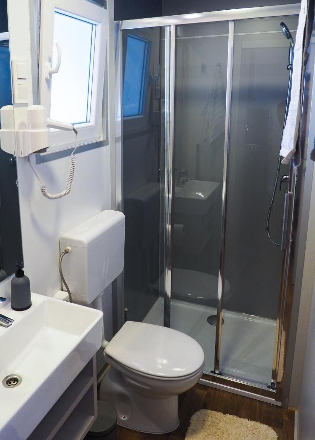 Lux Camp - Mobile Homes In Bi Village Fažana Εξωτερικό φωτογραφία