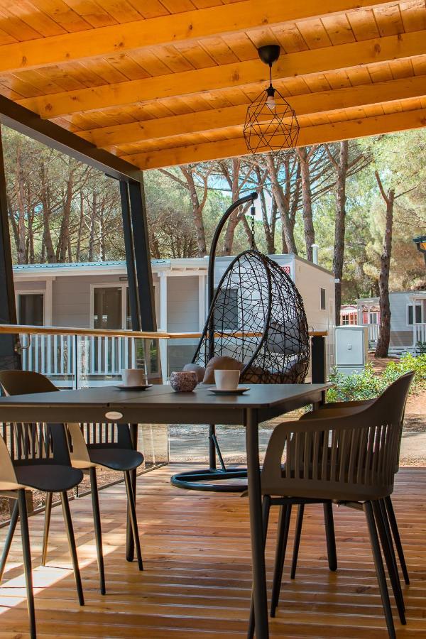 Lux Camp - Mobile Homes In Bi Village Fažana Εξωτερικό φωτογραφία