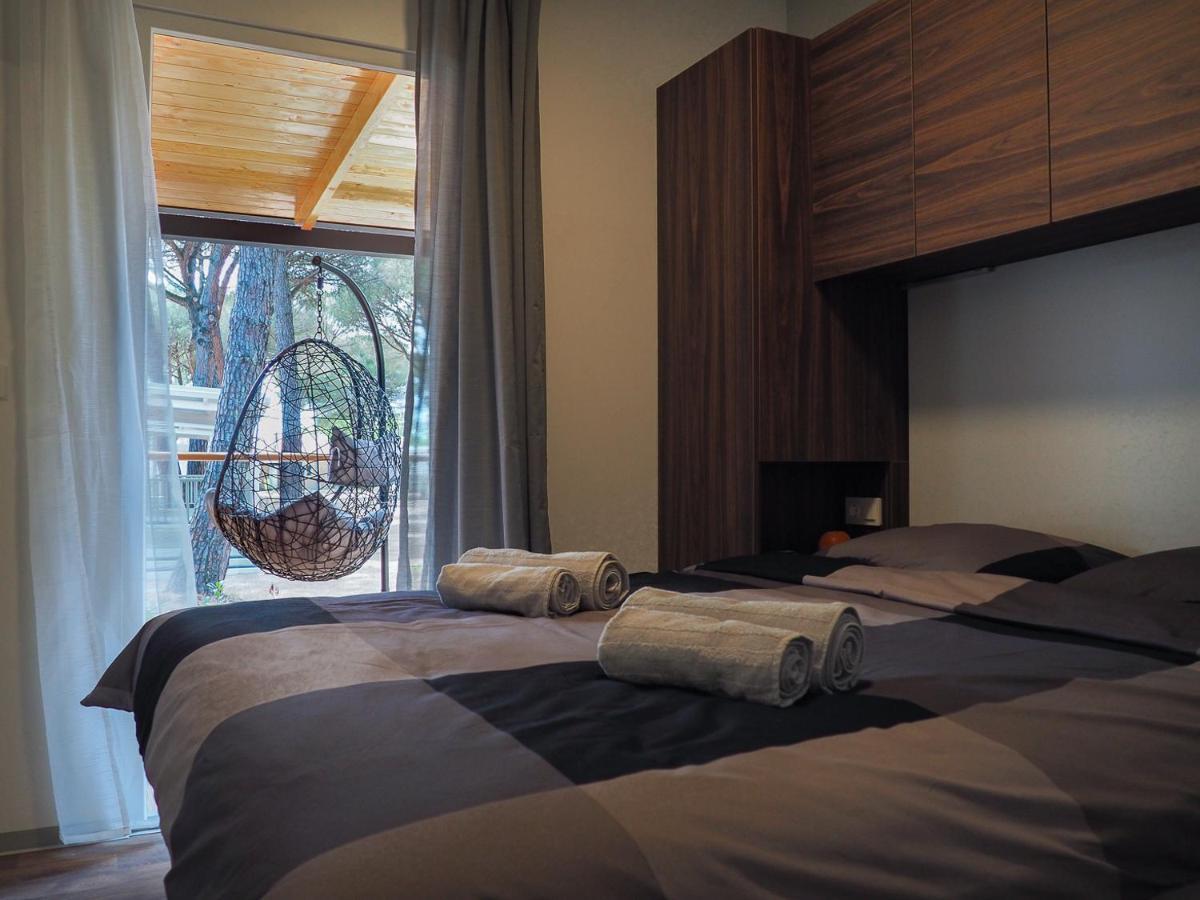Lux Camp - Mobile Homes In Bi Village Fažana Εξωτερικό φωτογραφία